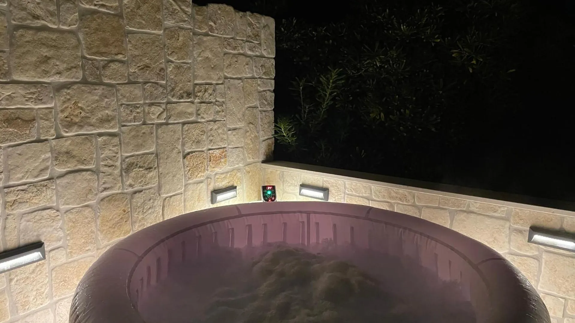 דירות פובליאנה Stonehouse-Pag